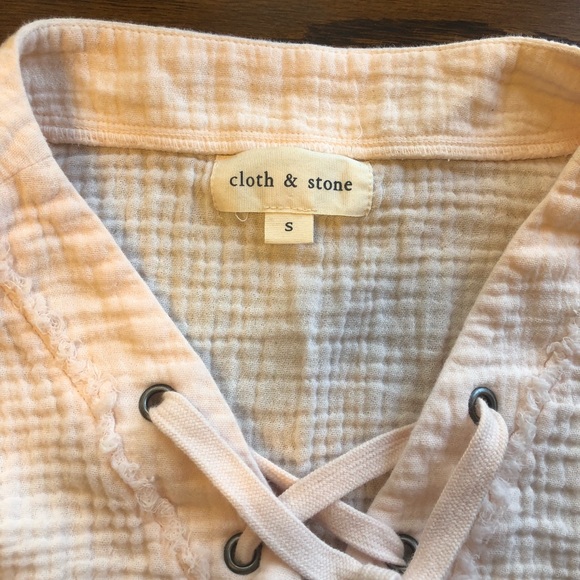 Cloth & Stone | Gauze Bell Sleeve Lace Up Top | S - Picture 6 of 7